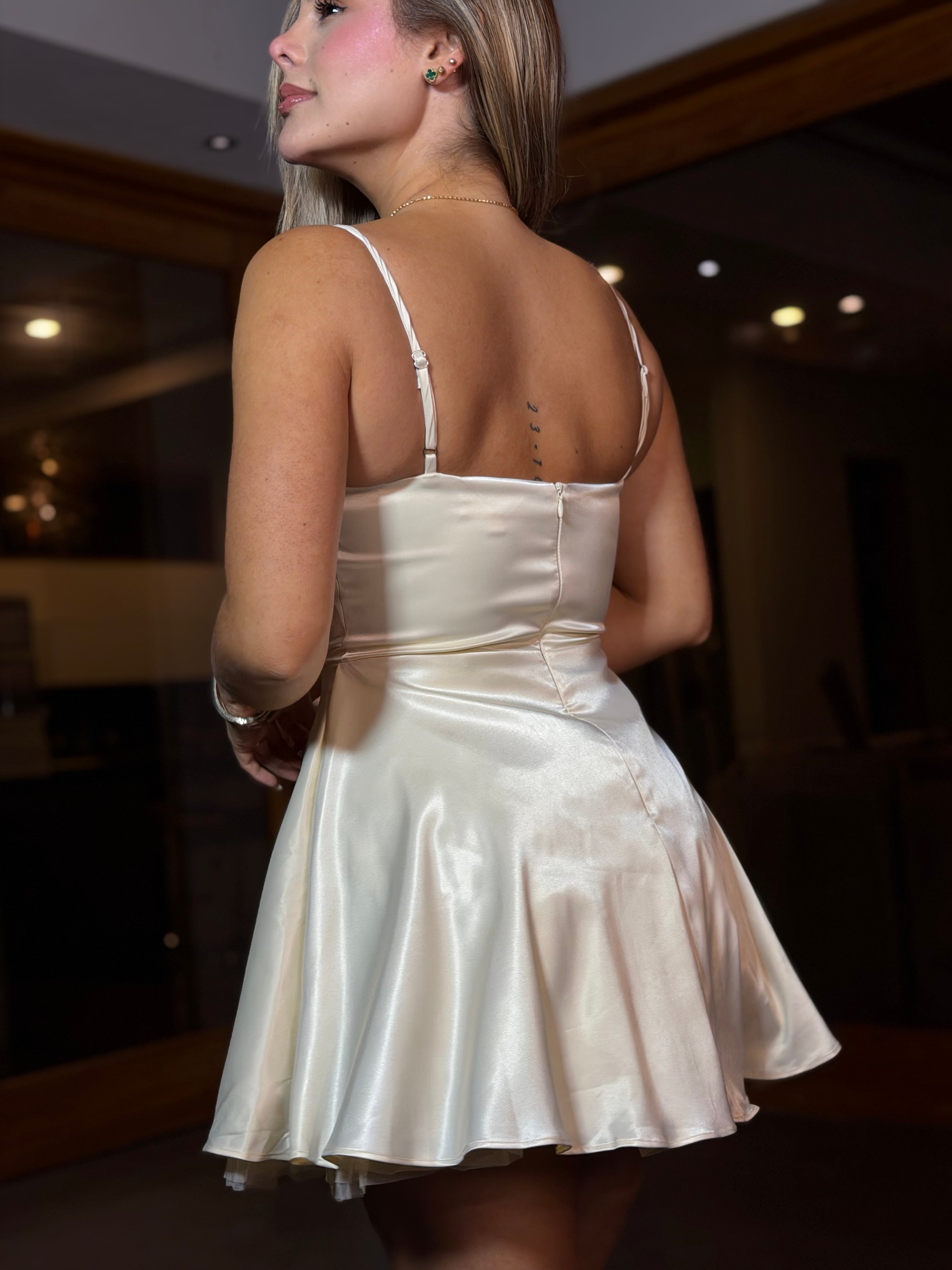 vestido coqueto - Champagne Ballet